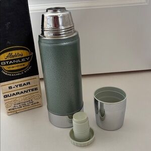 Vintage 1970 Aladdin's Stanley Thermos A943B Pint With Box Green Stainless Steal